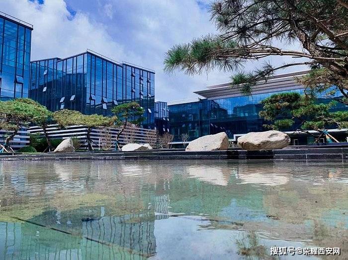 载体强空间大<strong></p>
<p>前海期货</strong>！ 快来一睹高新区产业化基地风采