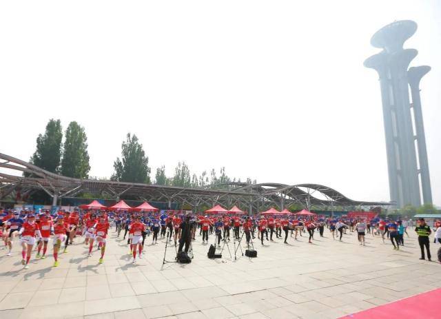 中国证券业协会启动第八届防范非法证券宣传健康跑公益活动