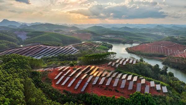 “某些国家话说得很满却不落实<strong></p>
<p>西部证券股份有限公司</strong>，中国正相反”