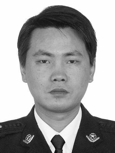 痛心<strong></p>
<p>南京证券官网</strong>！武汉版“八里河派出所”所长凌晨在所里倒下 年仅52岁
