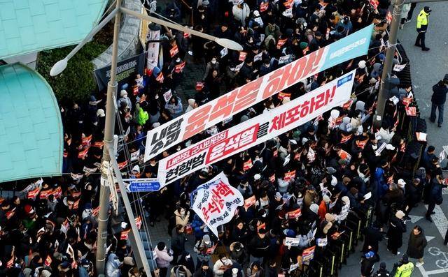 弹劾尹锡悦动议破产<strong></p>
<p>btc合约</strong>，韩国执政党耍无赖：人不交、总统权力也不交