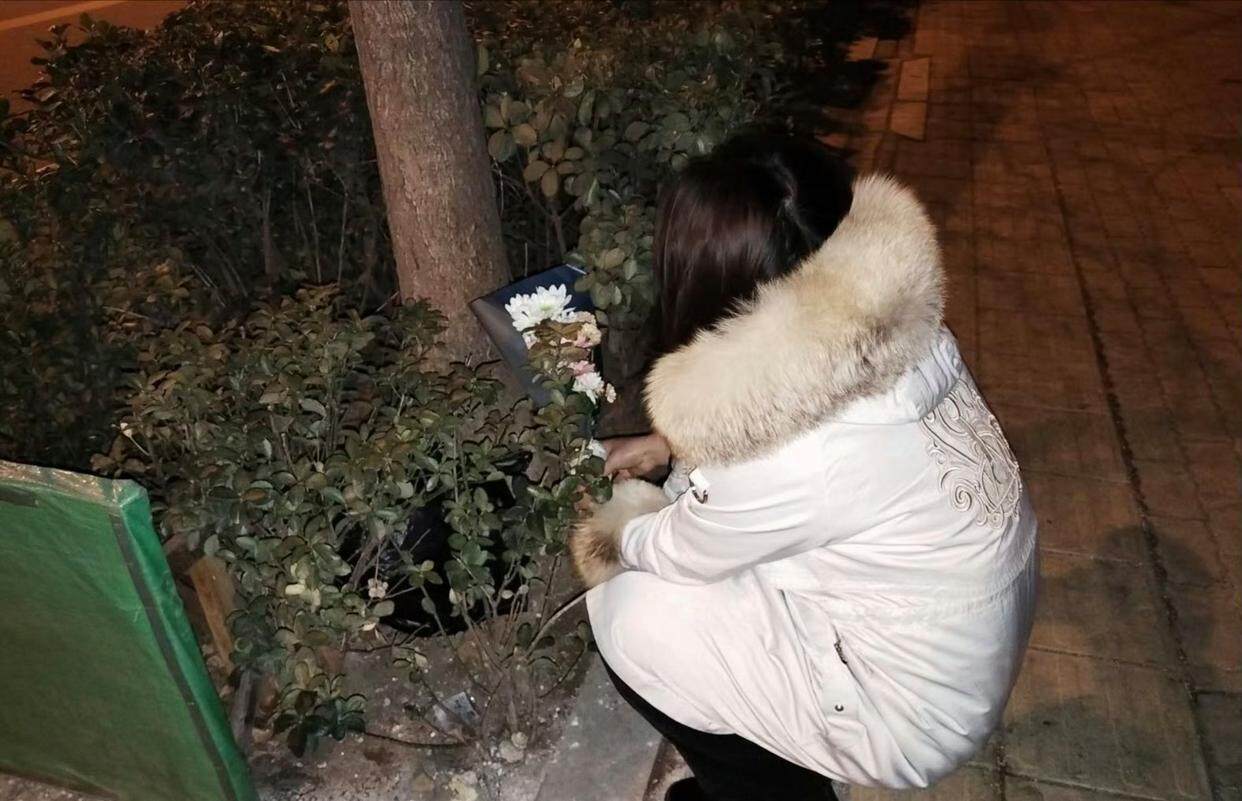 00后医科大女研究生自杀<strong></p>
<p>开虚拟币</strong>，生前讨论论文数据缺失问题