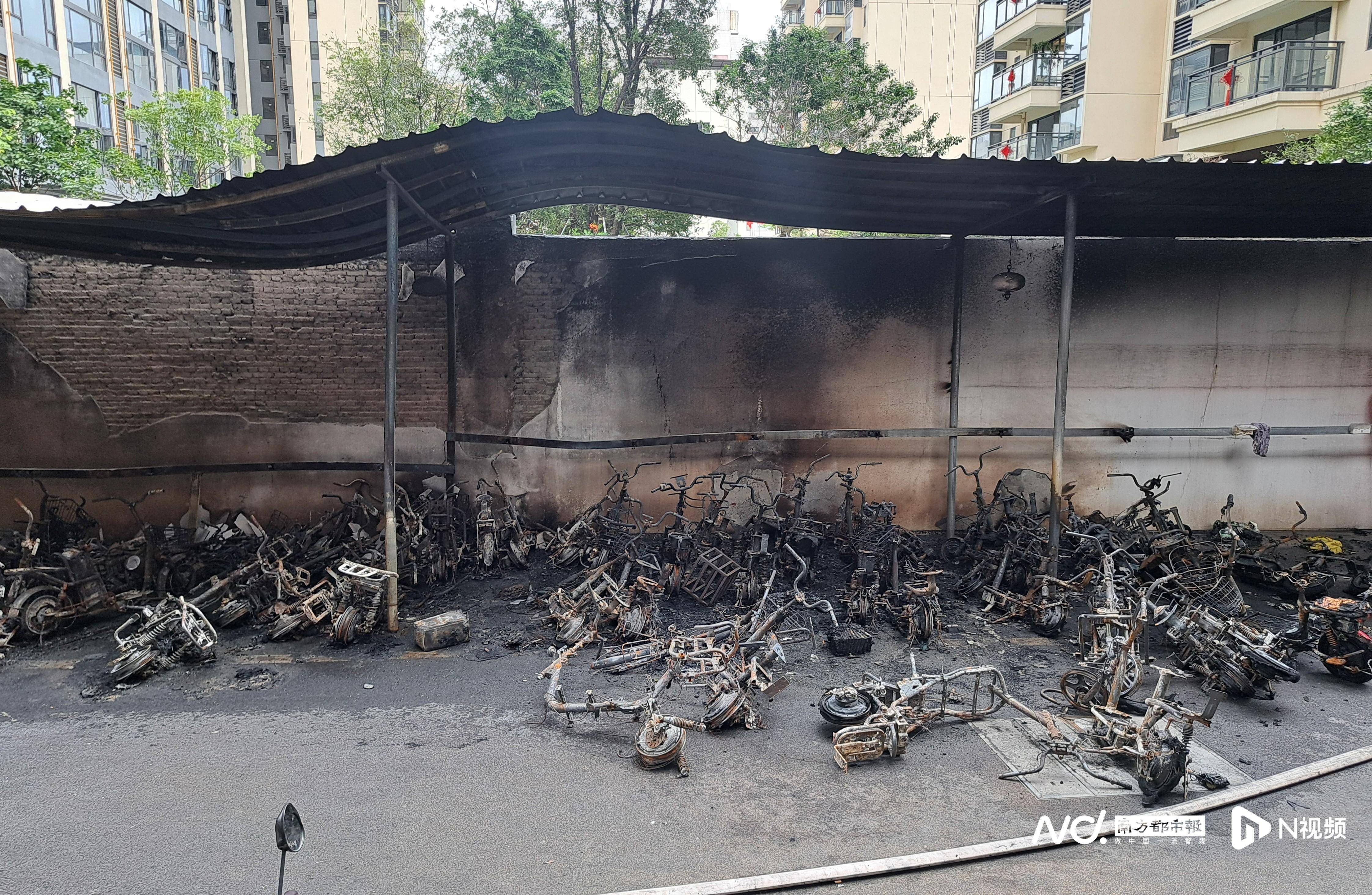 东莞一小区逾百辆电动自行车烧毁<strong></p>
<p>q币虚拟卡</strong>！住户睡梦中被叫醒撤离逃生