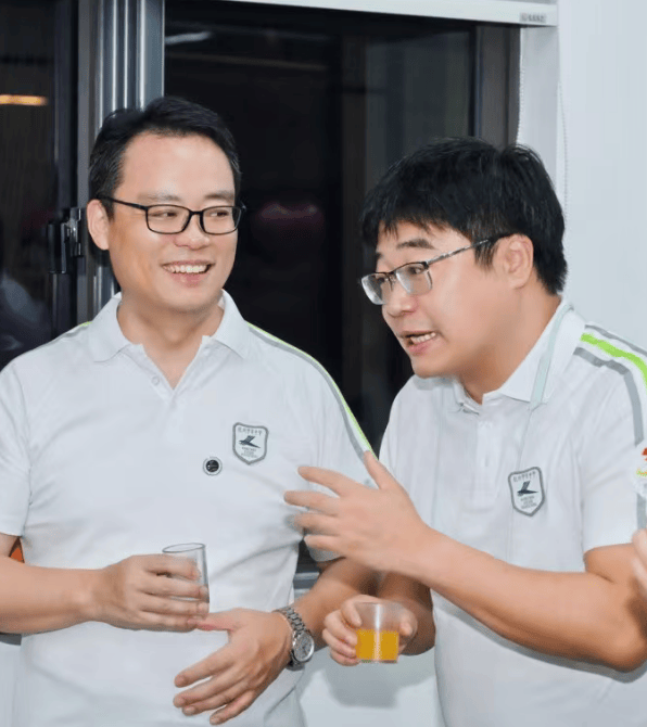 那个让老师骄傲的“调皮”班级！30年同学聚会<strong></p>
<p>虚拟币软件开发</strong>，还伴有一封来自贵州的感谢信
