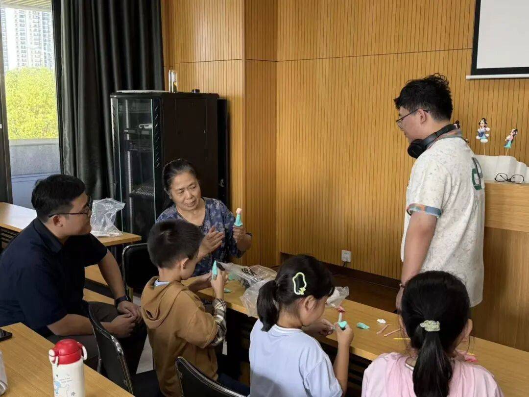 金坛图书馆国庆中秋活动精彩回顾 | 举国同欢庆<strong></p>
<p>虚拟币软件开发</strong>，月满聚中秋