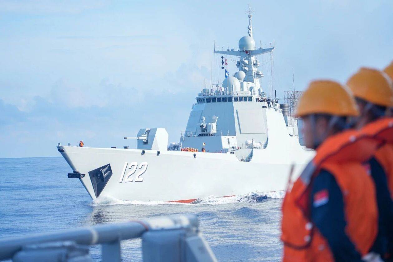 首次海上补给<strong></p>
<p>虚拟币新币</strong>，成功！海军唐山舰、大庆舰、太湖舰奔赴亚丁湾