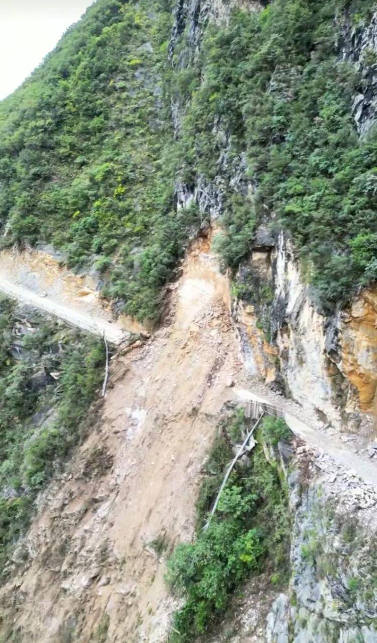 重庆网红“挂壁公路”垮塌<strong></p>
<p>飞币虚拟币</strong>，附近村民外出绕行已半月盼修复，当地：已完成排危，正在修