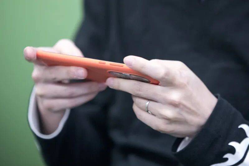 价格翻倍！华强北集体暴涨！深圳卖家：不敢囤货<strong></p>
<p>国家禁止虚拟币</strong>，但可能更贵