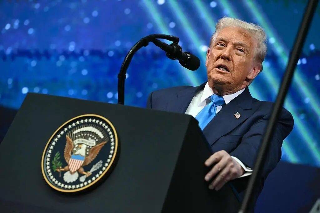 51票对49票<strong></p>
<p>国家禁止虚拟币</strong>，禁止特朗普绕过国会对委内瑞拉动武议案被否决