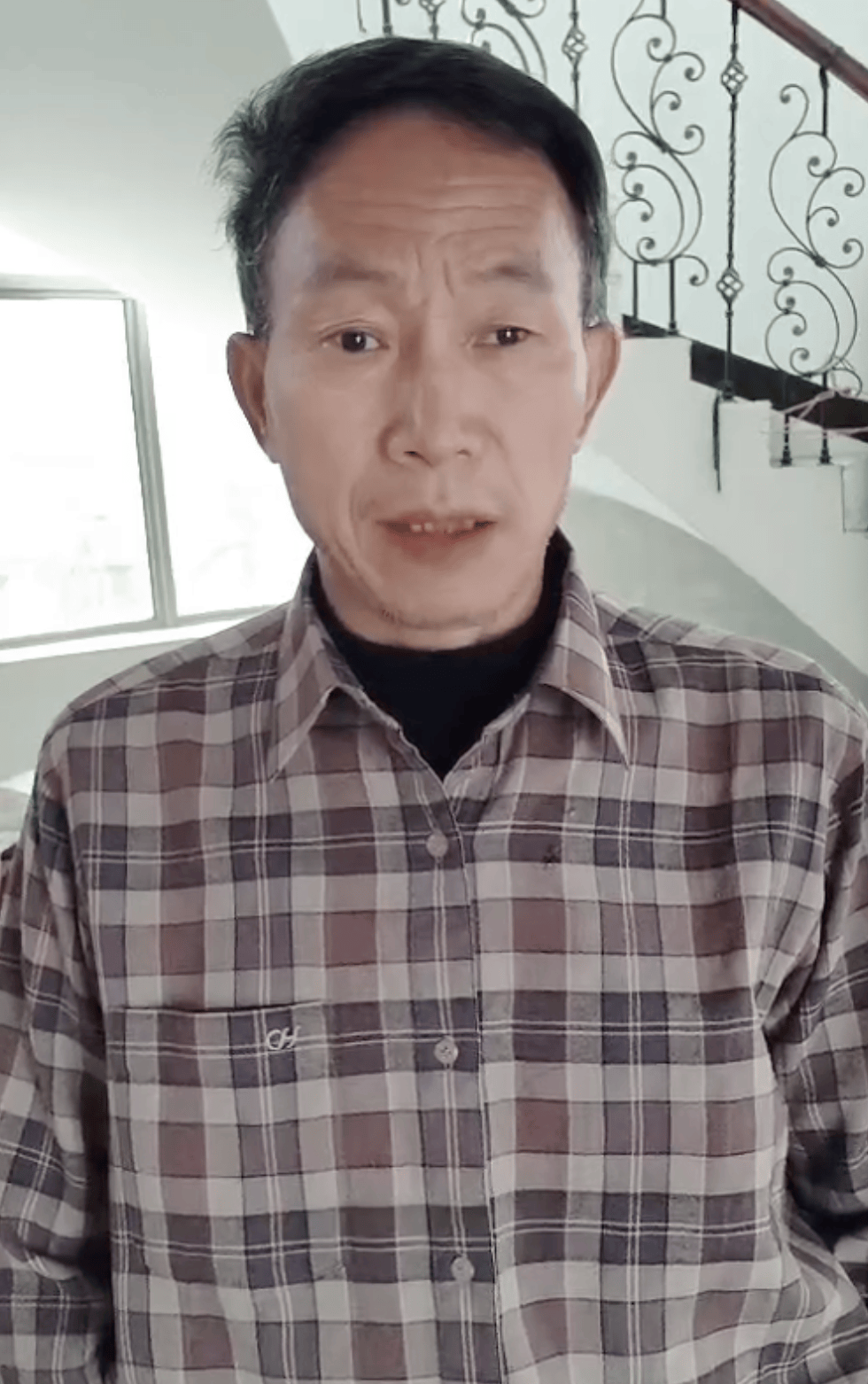 “蛇被我甩开了<strong></p>
<p>虚拟币商城开发</strong>，没完全注射毒液”，湖南直播抓蛇被咬伤网红被警方拘留后发声道歉