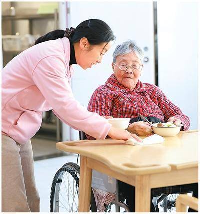 多方共举<strong></p>
<p>虚拟币商城开发</strong>，求解照护之困（健康驿站·关注健康老龄化②）