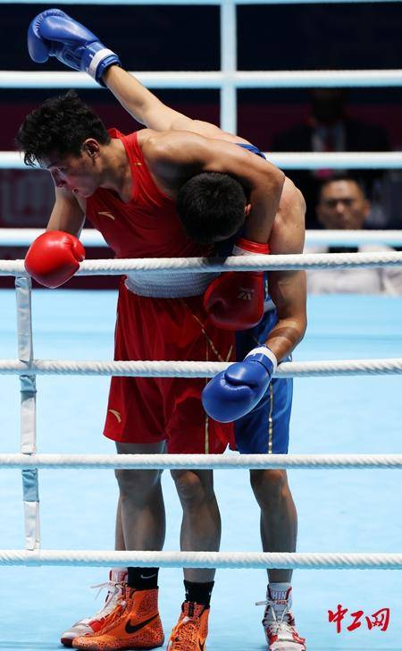 全运会拳击男子80公斤级决赛<strong></p>
<p>虚拟币商城开发</strong>，王小保夺冠！