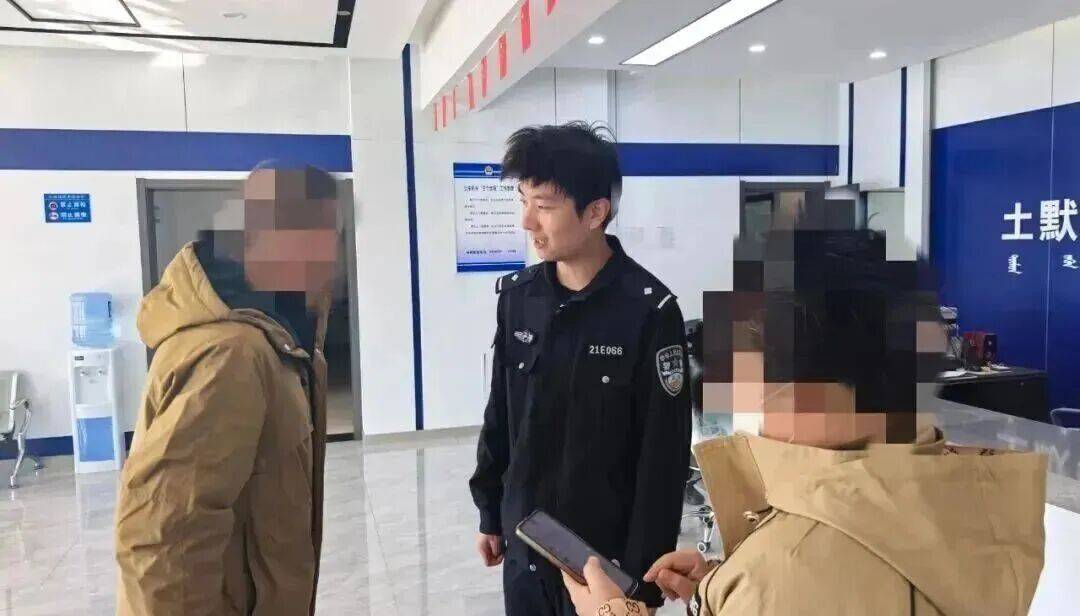 男子彩票中奖太兴奋<strong></p>
<p>储备币虚拟币</strong>，拍照发业主群分享，隔天奖金被邻居冒领……