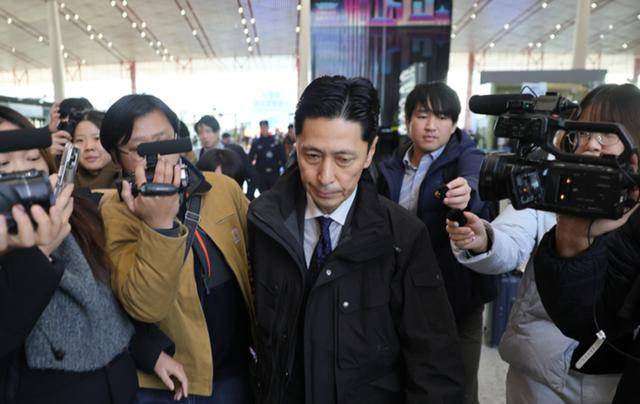 金井正彰访华后出席会议<strong></p>
<p>虚拟游戏币代理</strong>，与会者提出要求