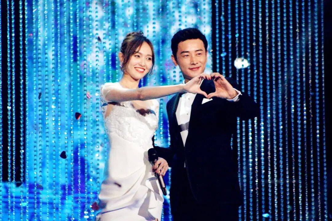 曝内娱著名恩爱夫妻已离婚<strong></p>
<p>虚拟游戏币代理</strong>，演员“唐嫣 罗晋”冲上热搜，天眼查显示两人无商业关联