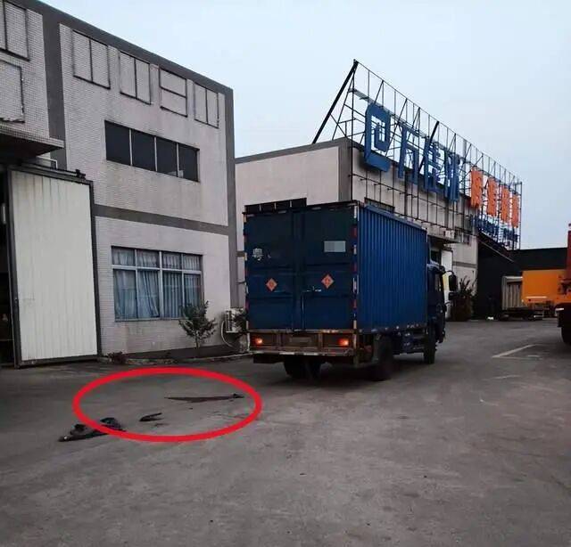 阳江95岁老翁车祸住院3月去世<strong></p>
<p>虚拟q币充值器</strong>，鉴定称自身因素系死亡主因；司机被判一年两个月不断申诉，广东高院：量刑明显不当将再审