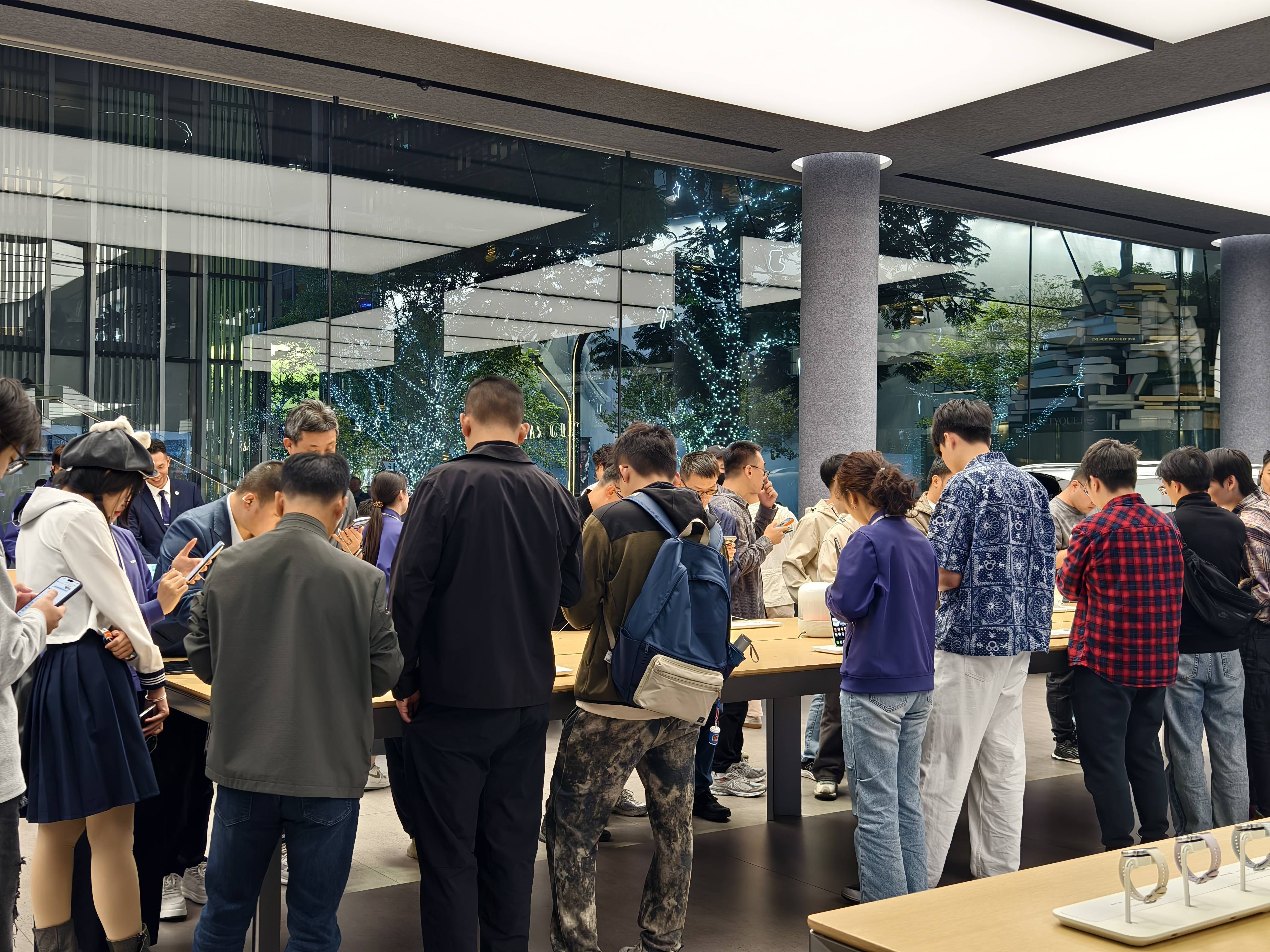 独家｜华为Mate80首批备货30万台左右<strong></p>
<p>虚拟币名字</strong>，渠道商称“定价很有魄力”