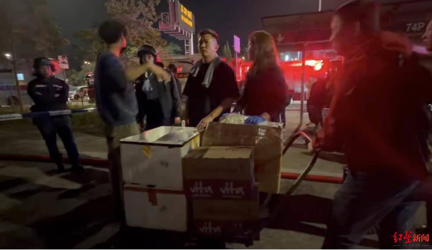 红星新闻实探香港宏福苑大火现场：警员称第一次遇到这么大火<strong></p>
<p>虚拟龙凤币</strong>，餐厅老板自发为救援人员送餐