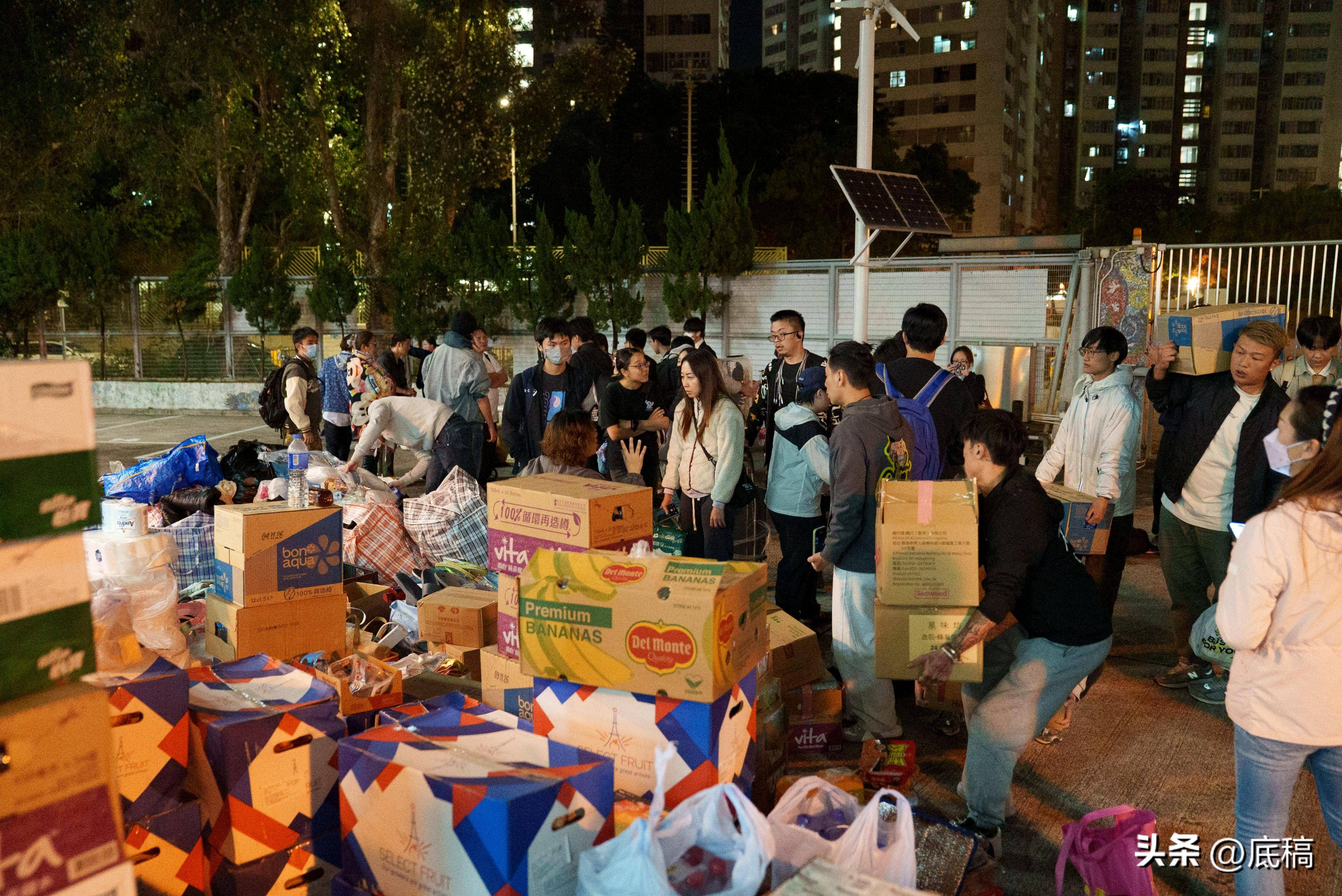 香港宏福苑大火中的一夜：“眼睁睁看着整栋楼被烧”<strong></p>
<p>元宝网虚拟币</strong>，有住户称母亲仍失联