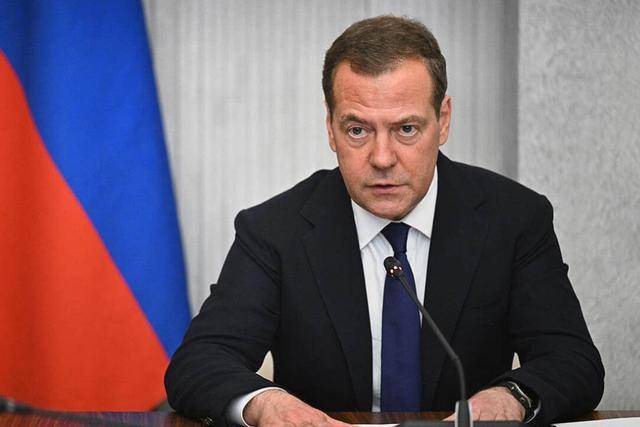 美国想和中俄印日组建C5<strong></p>
<p>虚拟芬达币</strong>，梅德韦杰夫：给了欧洲一记响亮的耳光