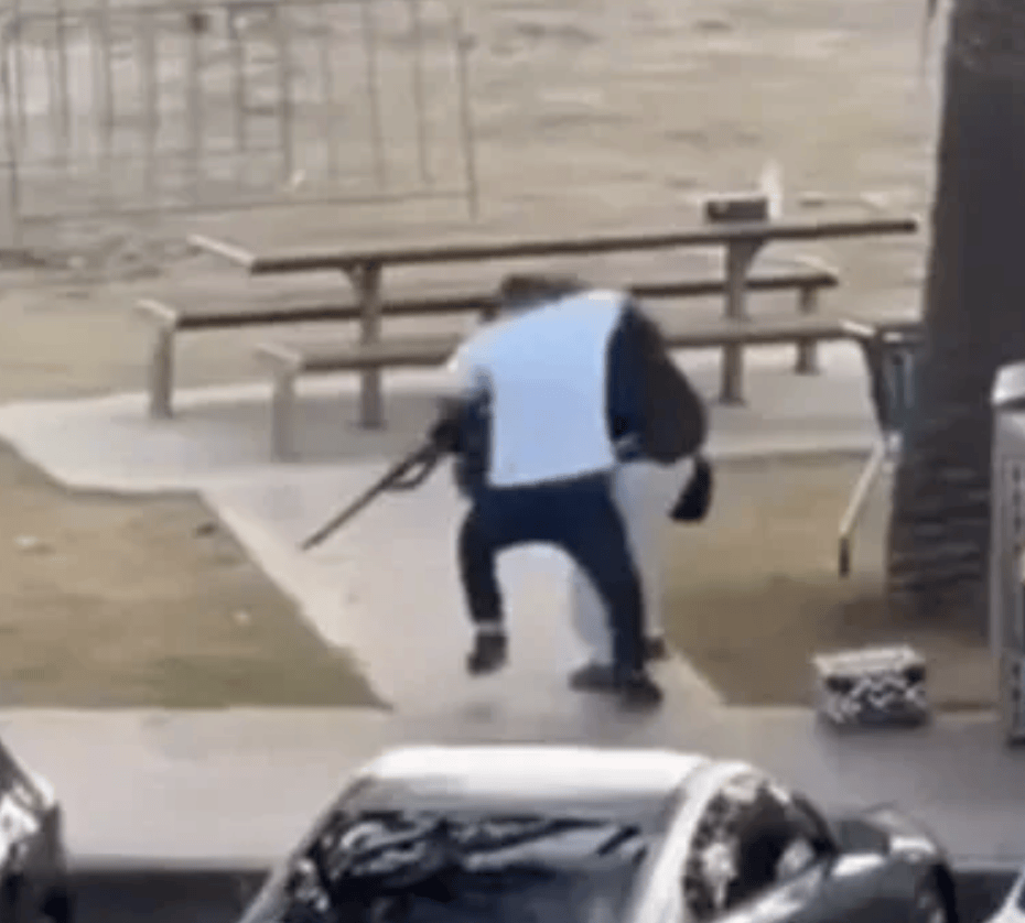 澳枪击案空手夺枪男子系水果店老板<strong></p>
<p>如何挖虚拟币</strong>，美亿万富翁捐近10万美元