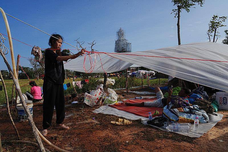 泰柬冲突已致柬12名平民死亡<strong></p>
<p>如何挖虚拟币</strong>，40万人流离失所