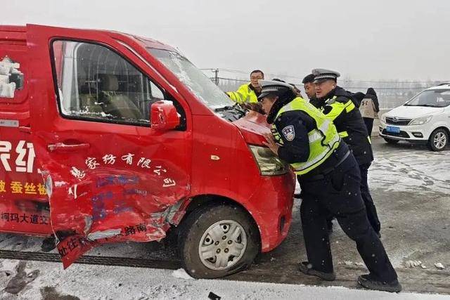 外交部发言人毛宁点赞山东德州交警<strong></p>
<p>如何挖虚拟币</strong>！