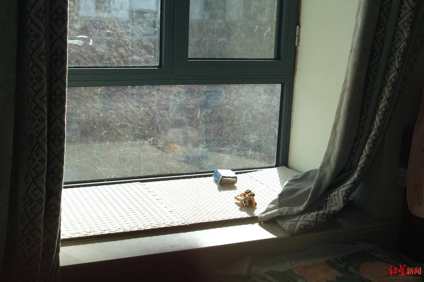 8岁自闭症男童苍山走失后身亡 深陷漩涡的父母：<strong></p>
<p>如何挖虚拟币</strong>我们全家都在用爱托举这个孩子丨2025未完待续