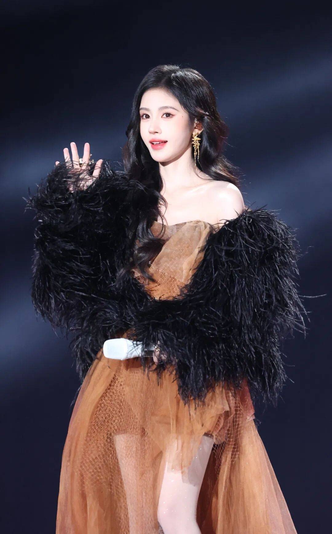 丝芭传媒称鞠婧祎多次编造谎言<strong></p>
<p>虚拟币比特股</strong>，“涉嫌严重经济犯罪”，将择日全网公开实名举报