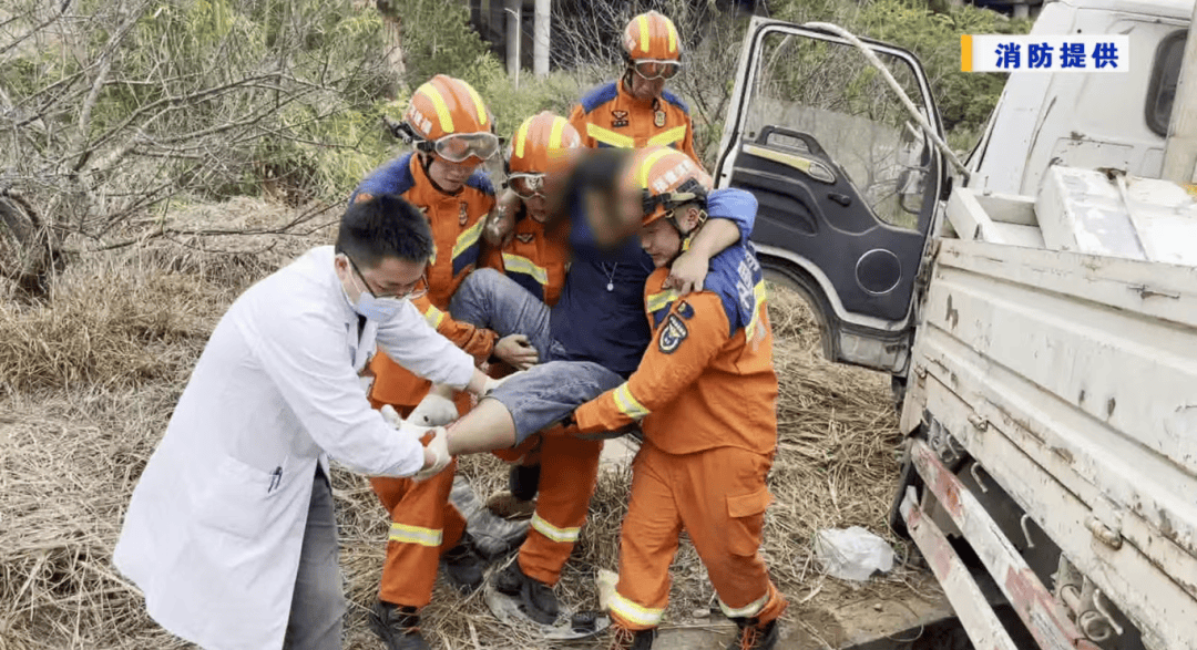 突然翻车<strong></p>
<p>里约虚拟币</strong>！漳州一司机被困！