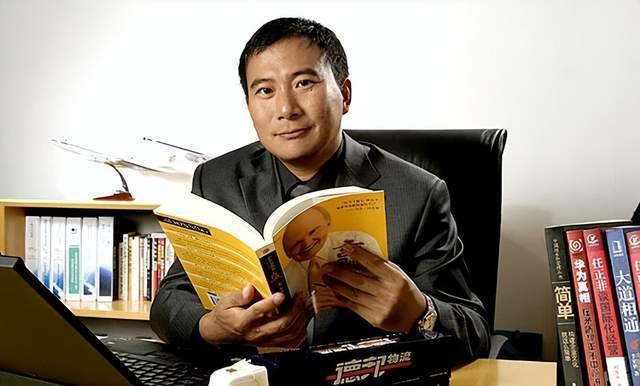 一代快运巨头退市<strong></p>
<p>银楼现货</strong>,彻底卖身京东:传奇落幕背后,物流行业又要变天了